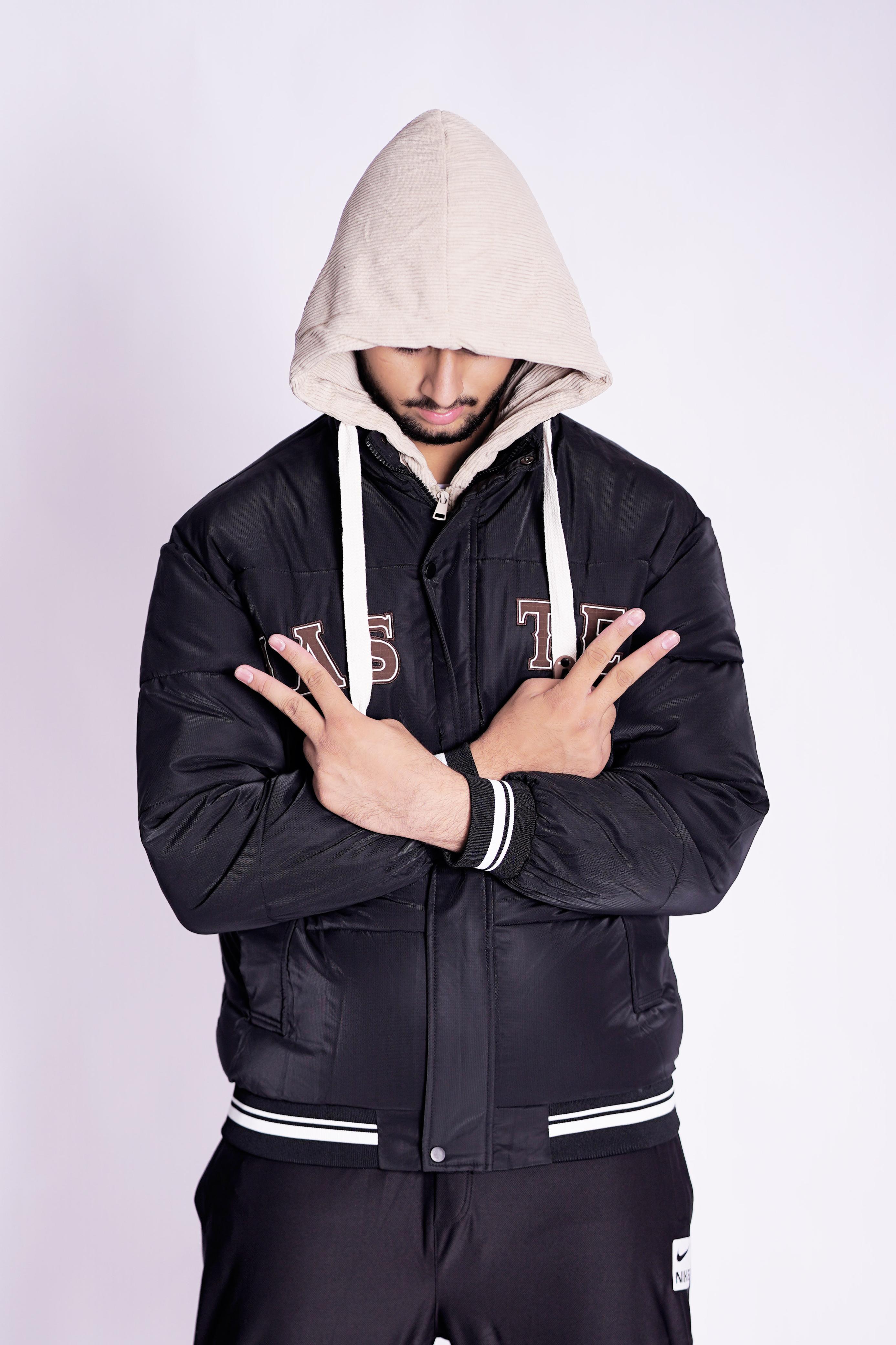 HAS TEN IMPORTED JACKET