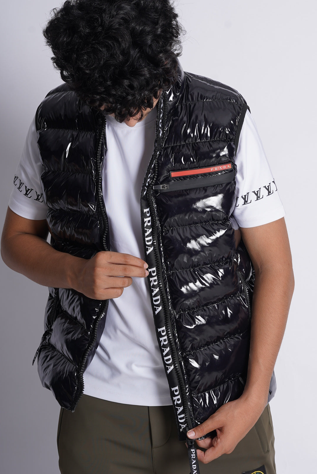 PRADA IMPORTED SLEAVLESS JACKET