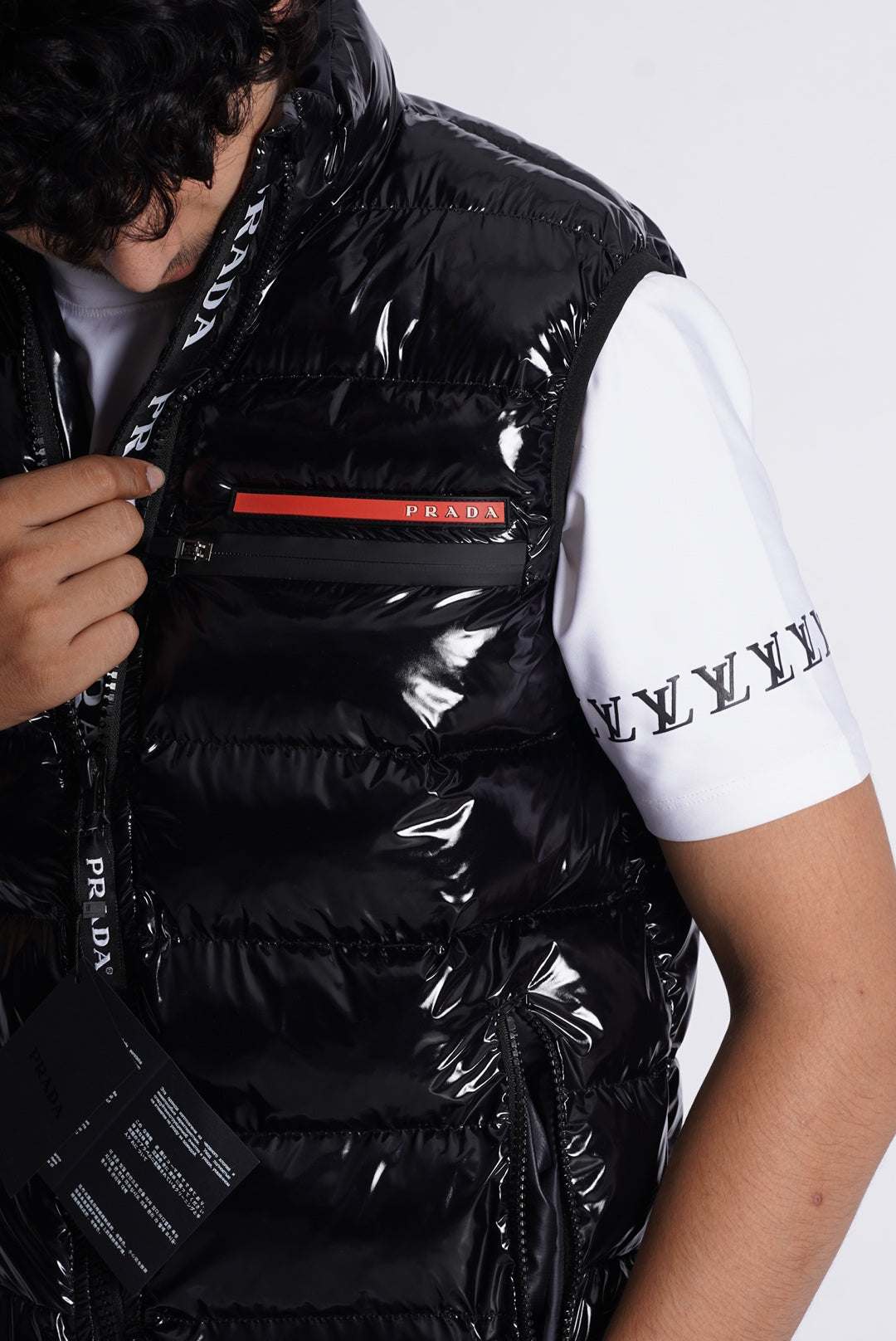 PRADA IMPORTED SLEAVLESS JACKET