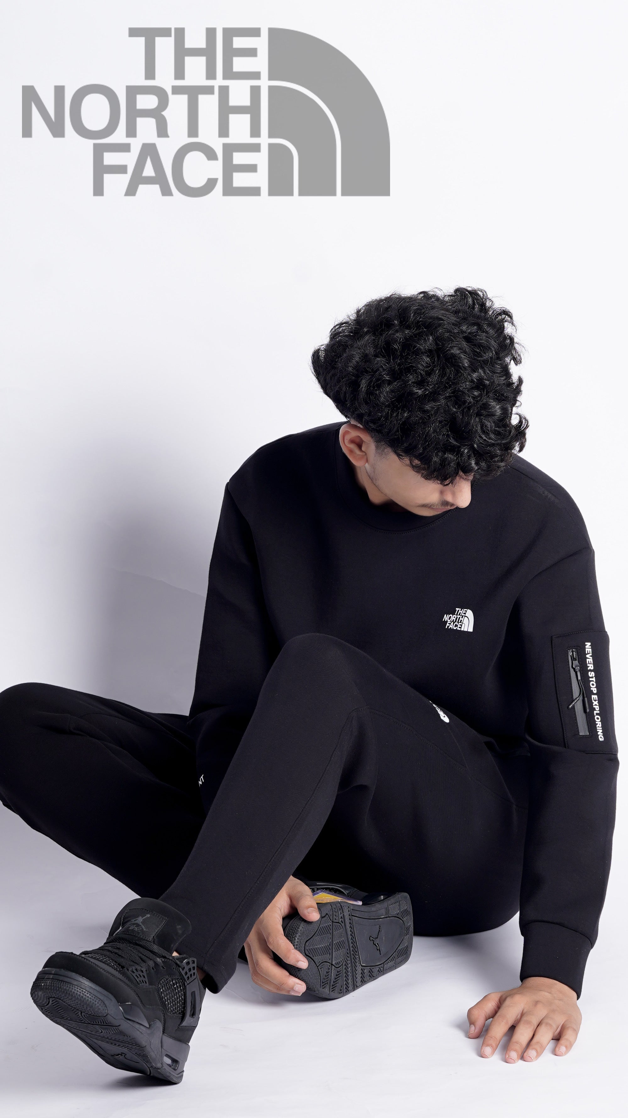 THE NORTHFACE HYBRID TRACKSUIT