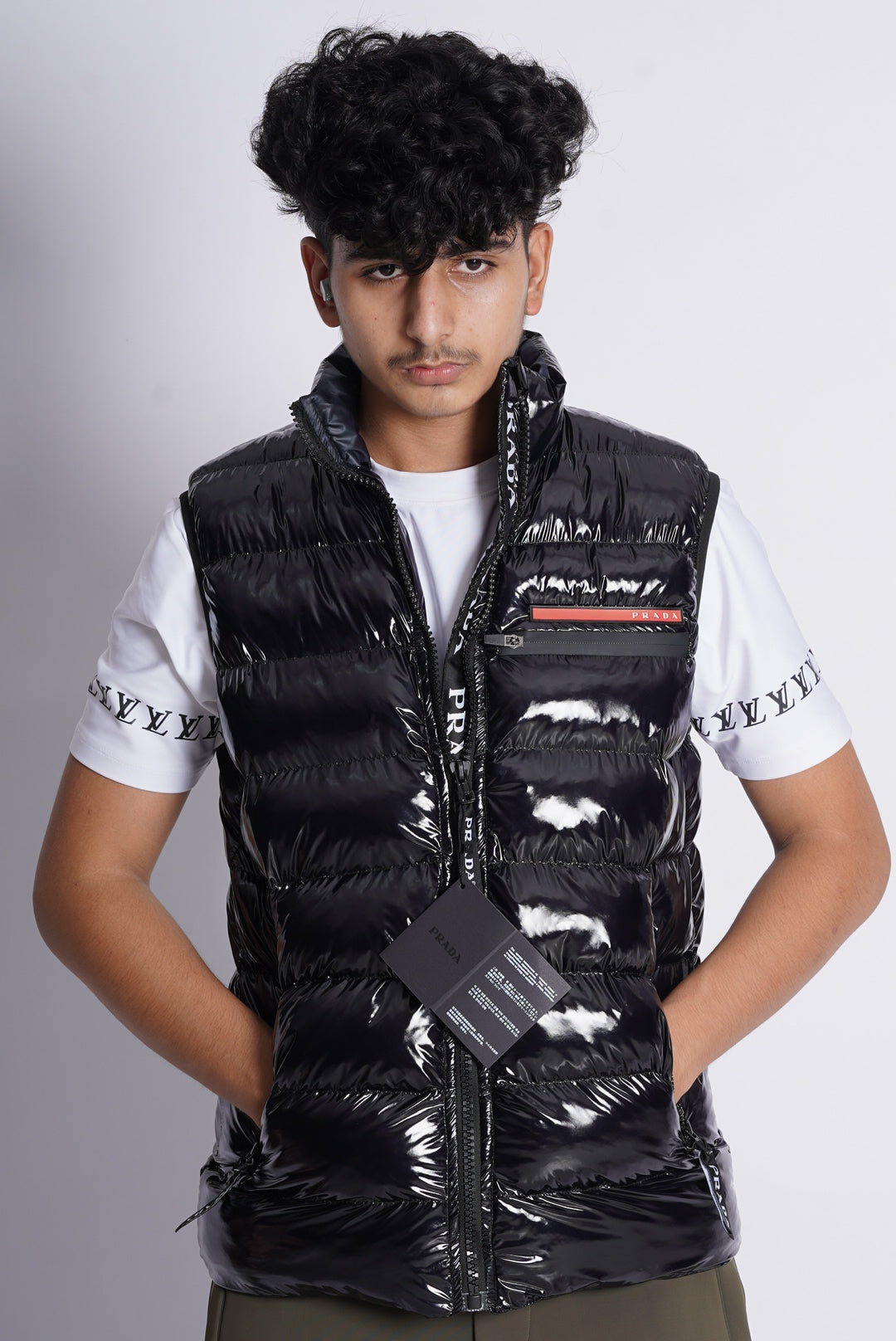 PRADA IMPORTED SLEAVLESS JACKET