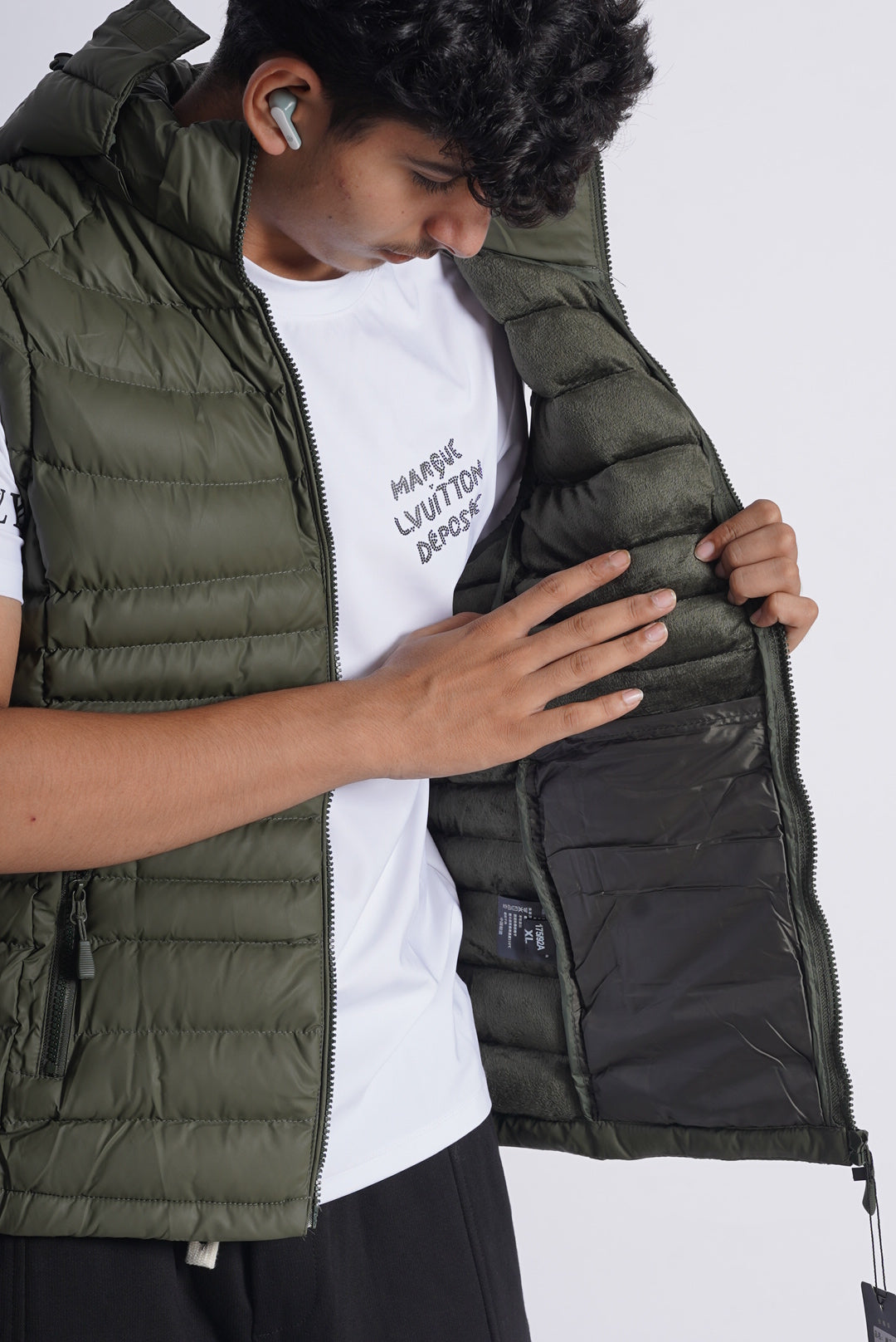 NIKE IMPORTD SLEAVLESS PUFFER JACKET