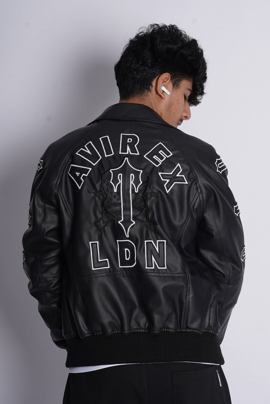 TRAPSTAR IMPORTED COLLAR ZIPPER JACKET
