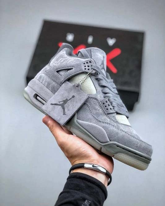 JORDEN 4 RETRO KAWS