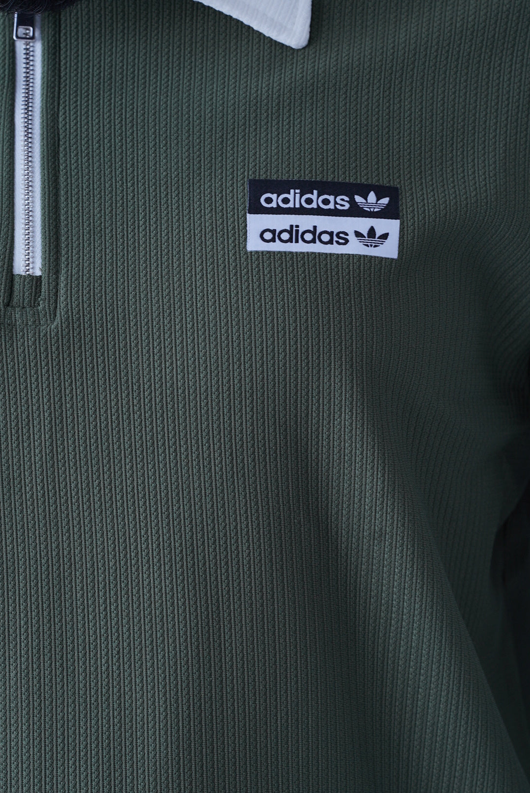 ADIDAS COLLAR IMPORTED SUIT