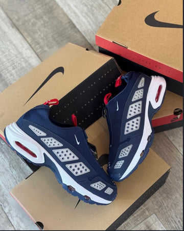 NIKE AIR MAX SUNDER SHOES