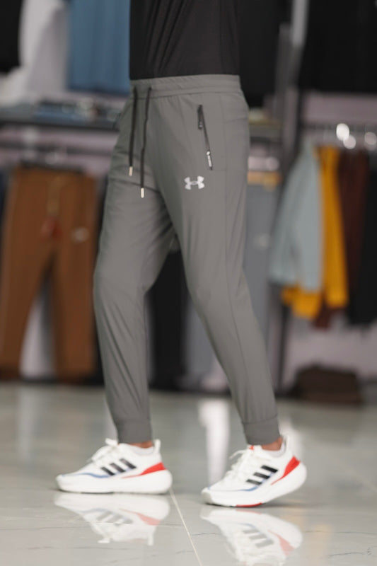 UNDER ARMOUR TROUSER