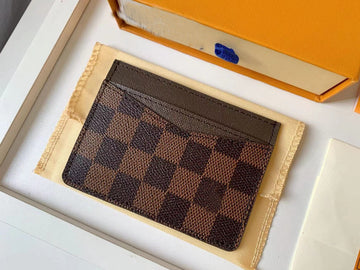 CARD HOLDER LV TEXTURED