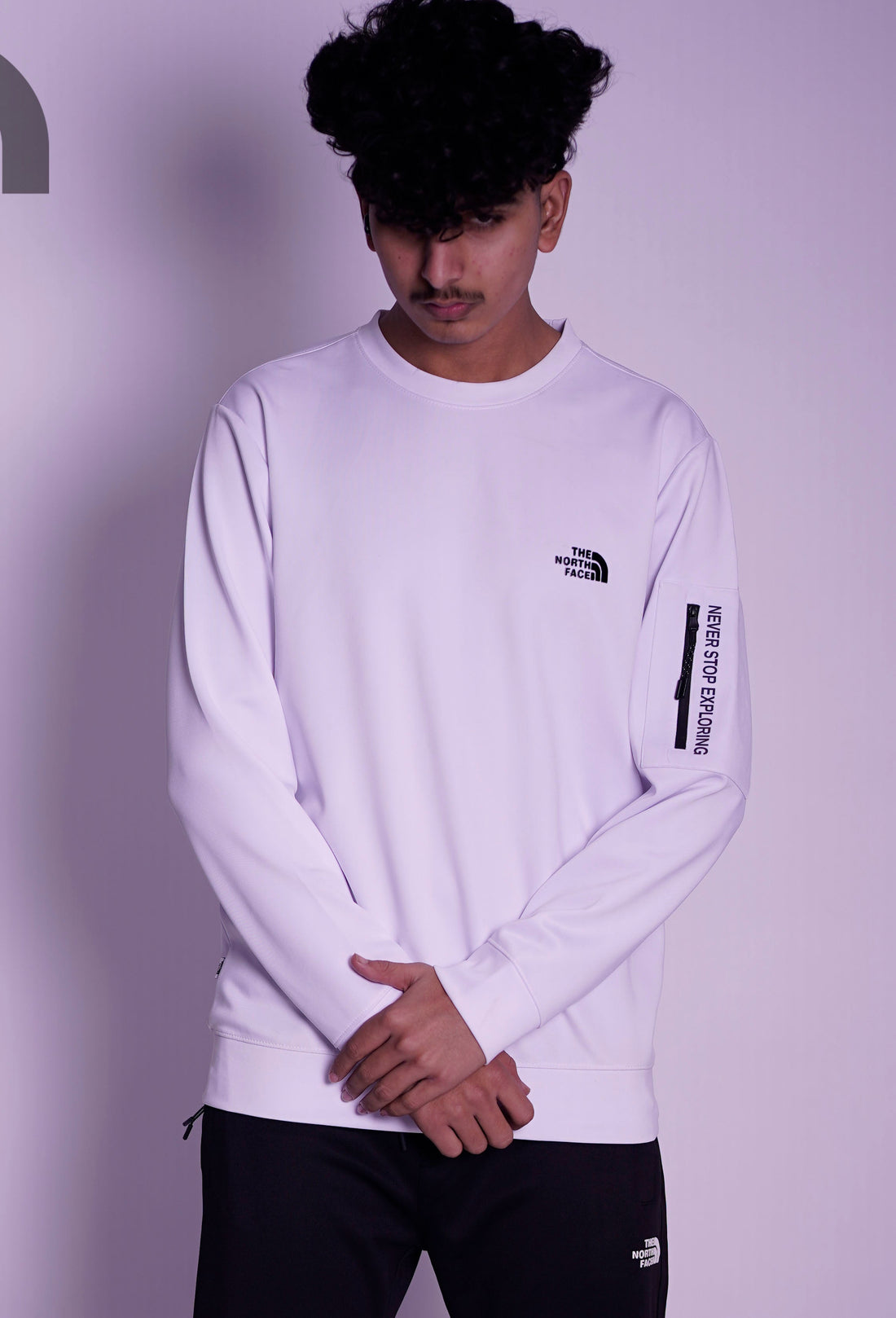 THE NORTHFACE IMPORTED SWEATSHIRT