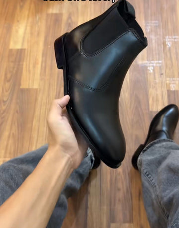 AURA BLACK CHELSEA BOOTS FOR MAN