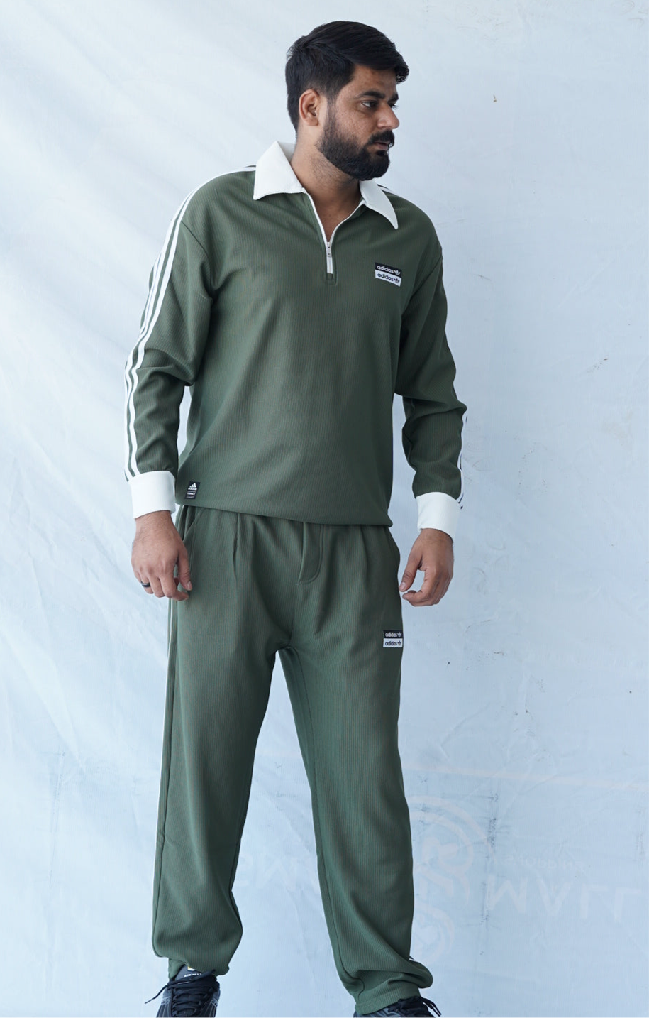 ADIDAS COLLAR IMPORTED SUIT