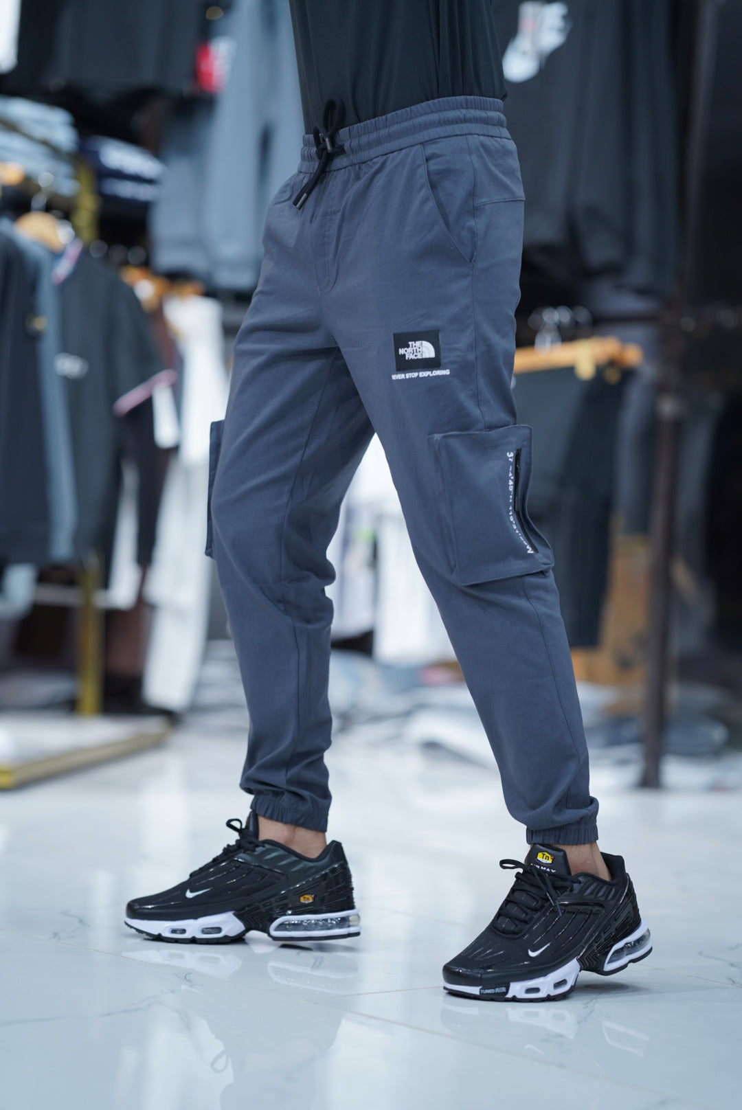 THE NORTHFACE IMPORTED CARGO 6 PKT TROUSER