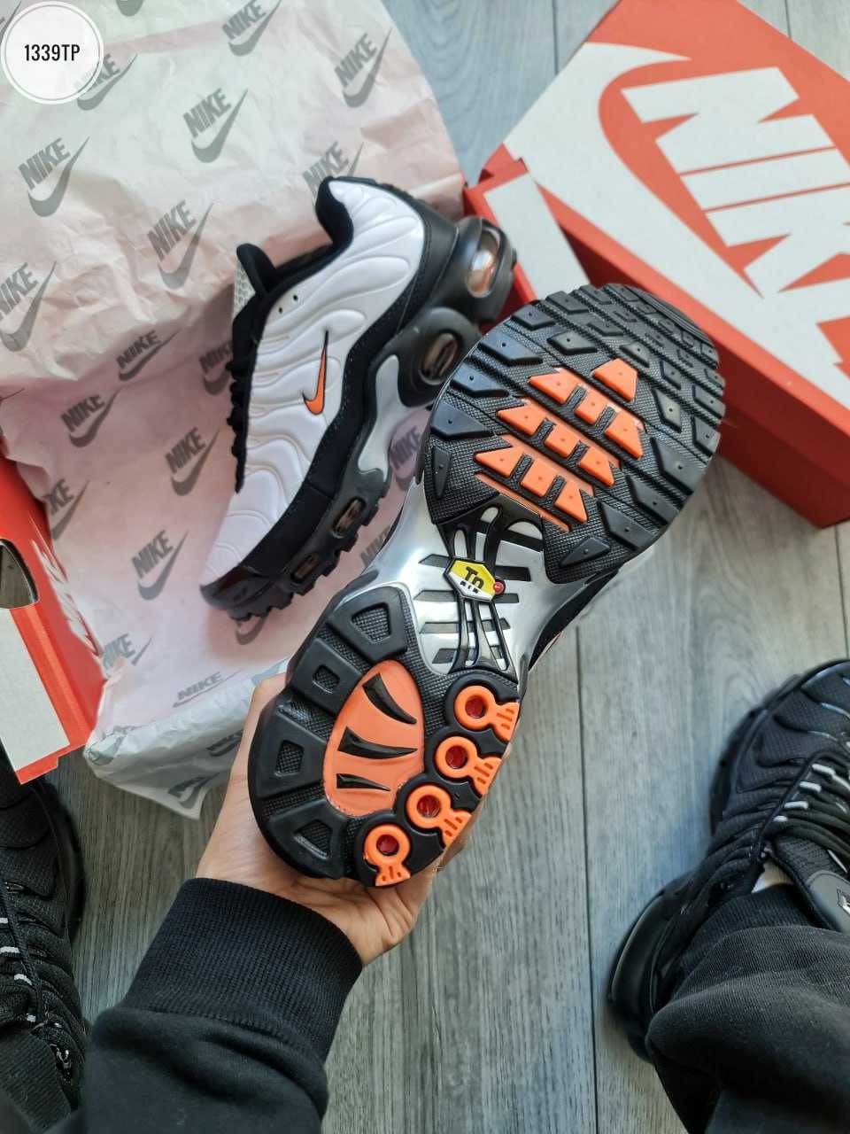 NIKE TN IMPORTED SHOES