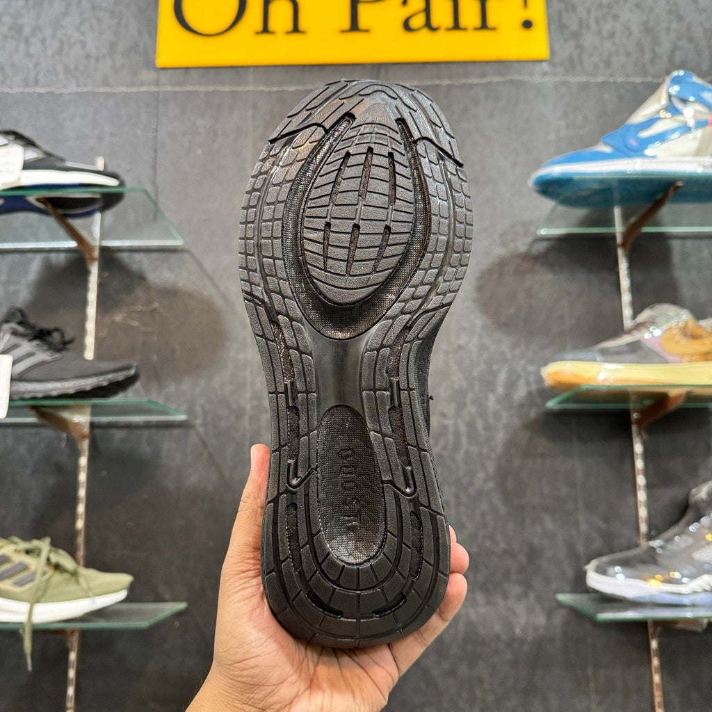 ADIDS ULTRA BOOST IMPORTED CHINES