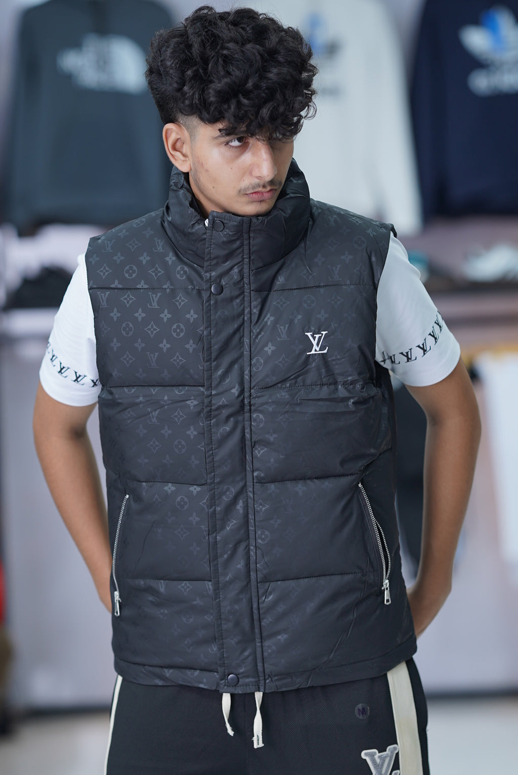 LV PREMIUM SLEAVLESS JACKET