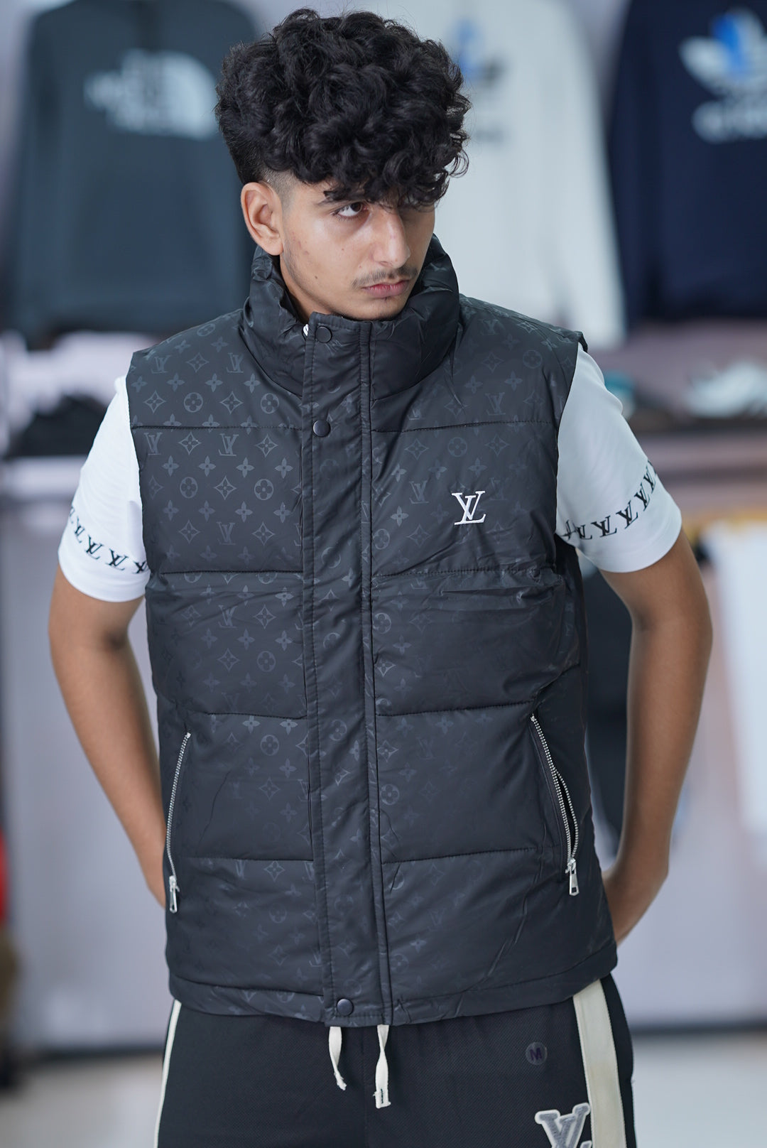 LV PREMIUM SLEAVLESS JACKET