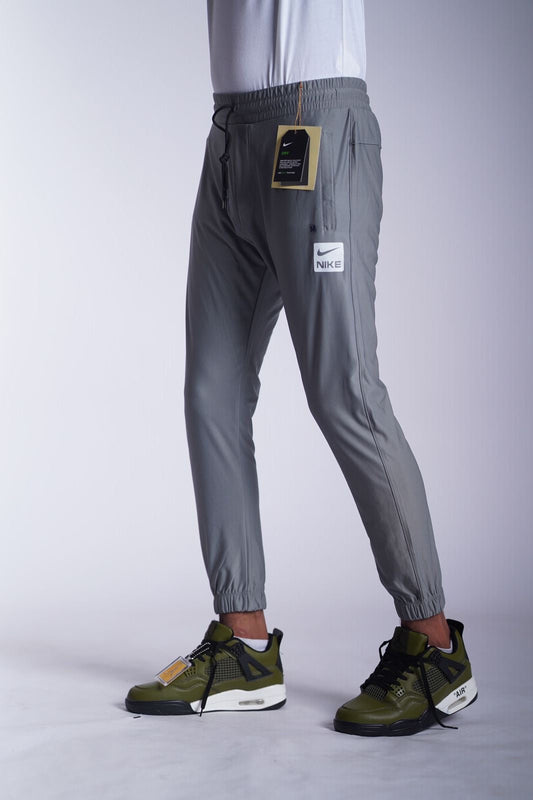 NIKE GOLF TROUSER MADE IN VEITNAM