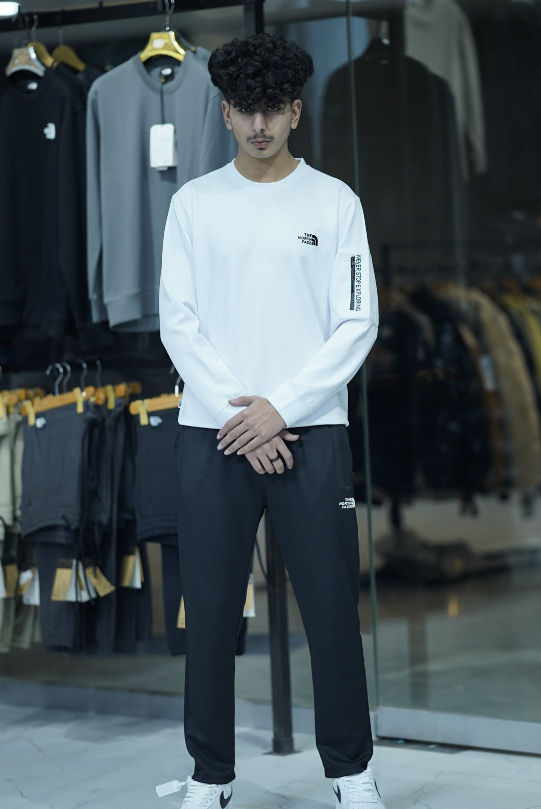 THE NORTHFACE IMPORTED TRACKSUIT