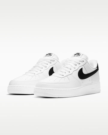 NIKE AIR FORCE 1 BLACK TICK Shoes