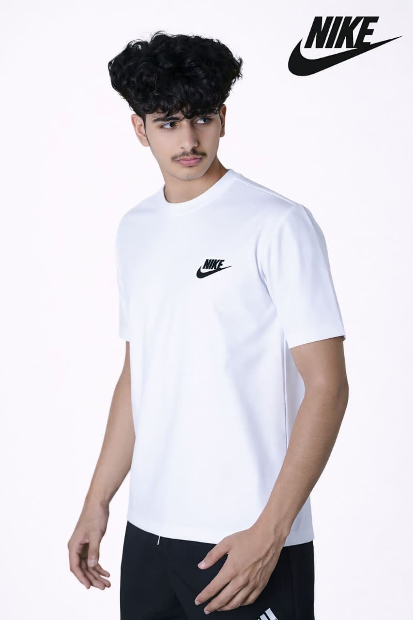 NIKE EMBOSED STRECH T SHIRT