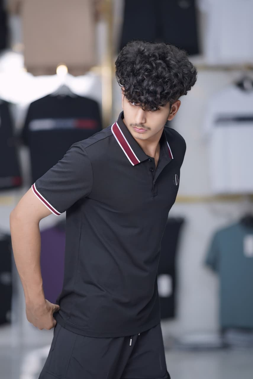 MONCLEAR COLLER T SHIRT
