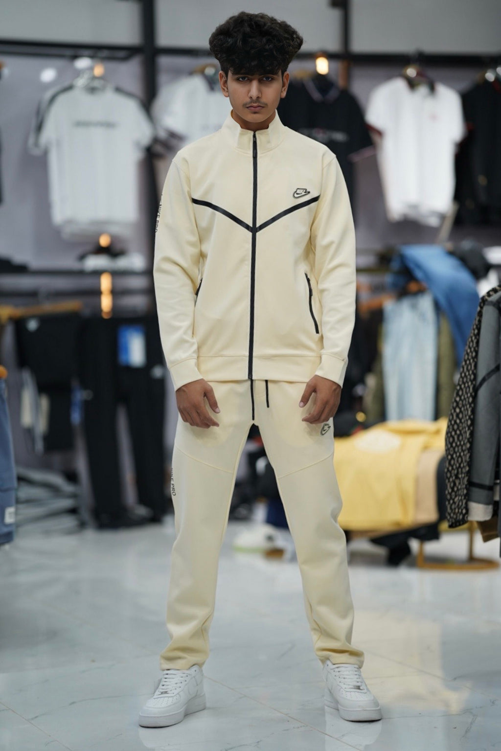 NIKE SILICONE LOGO ELASTIC TRACKSUIT