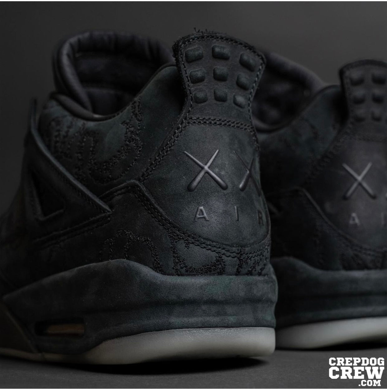 JORDEN 4 RETRO KAWS