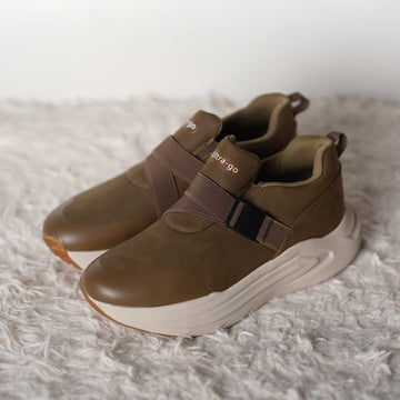 ULTRA GO STRAPE COMFORT SHOES