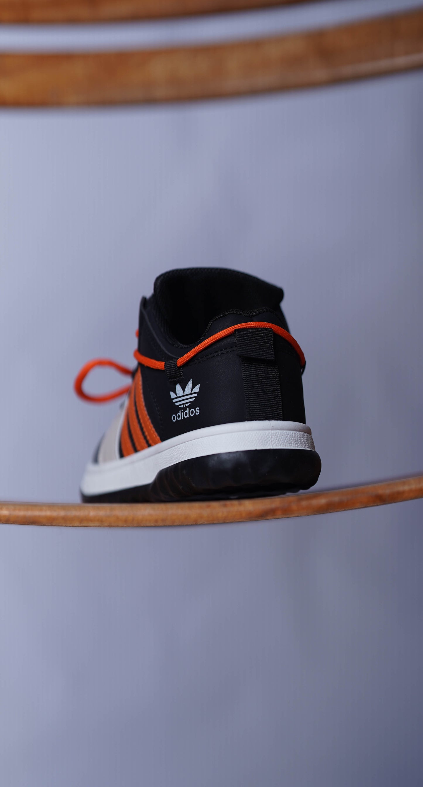 ADDIDAS SNEAKER MADE IN VIETNAM