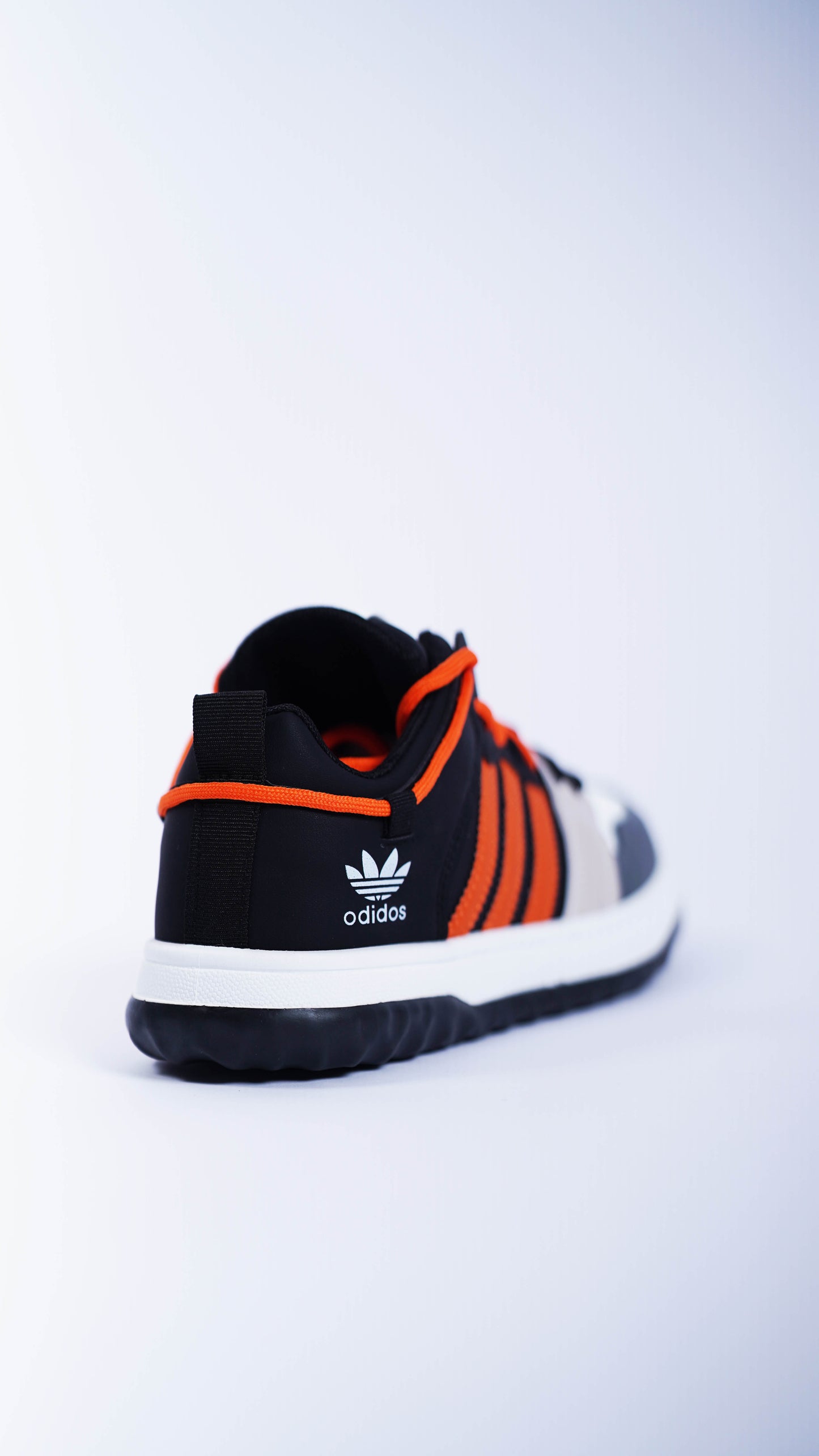 ADDIDAS SNEAKER MADE IN VIETNAM