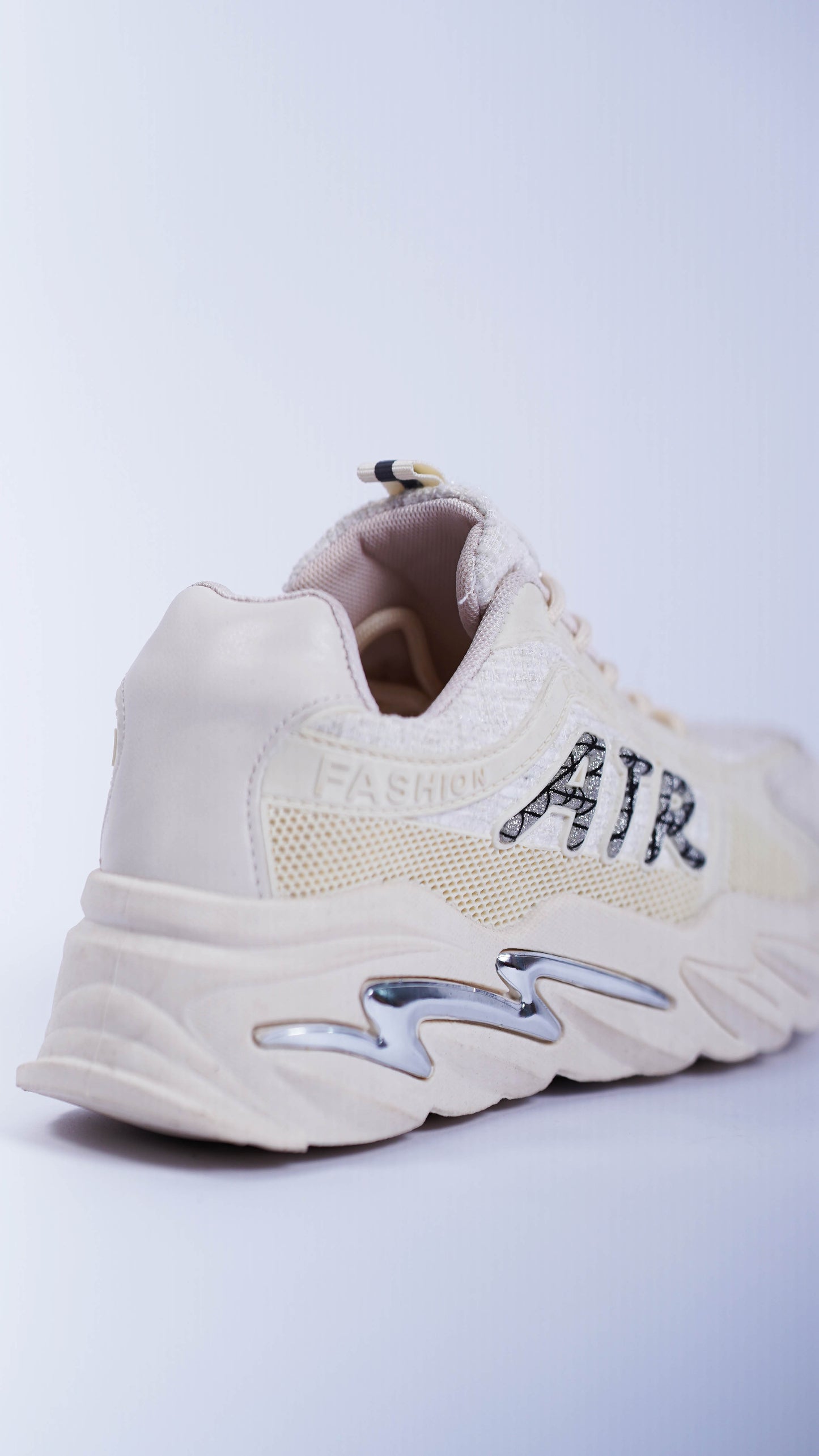 AIR SNEAKER MADE IN VITNAM