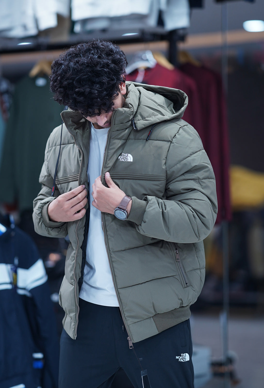 THE NORTHFACE WIND BREAKER JACKET