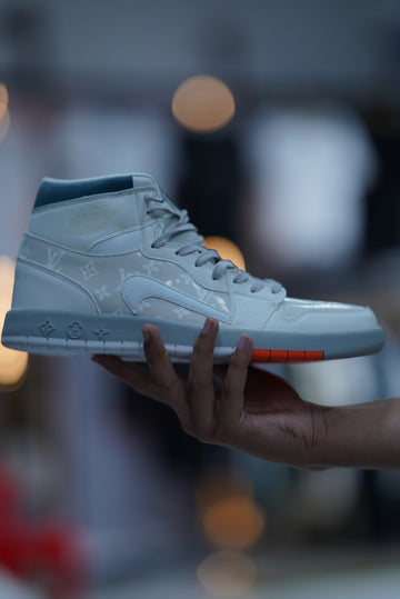 JORDEN 1 X LV COLLAB ORIGINAL BOOT MADE IN ITALY With original box