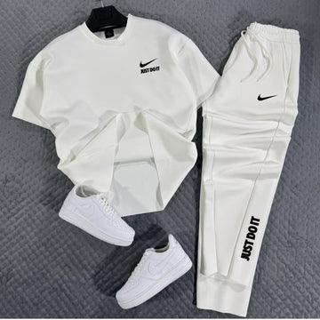NIKE TRACK SUIT